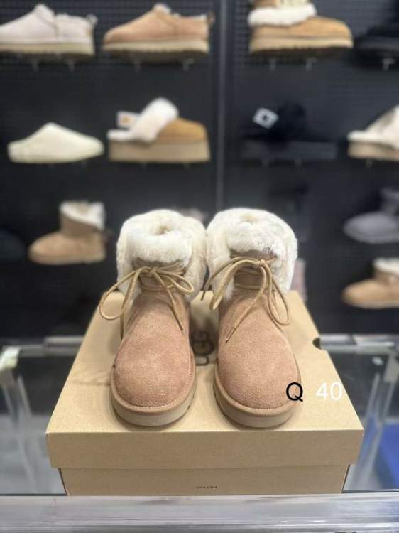 Picture of UGG Shoes _SKUUGGsz35-41HX102819862